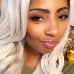 Meet your Posher, Issa